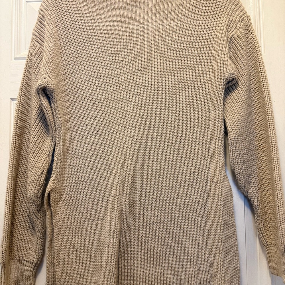 PrettyLittleThing Cream Sweater